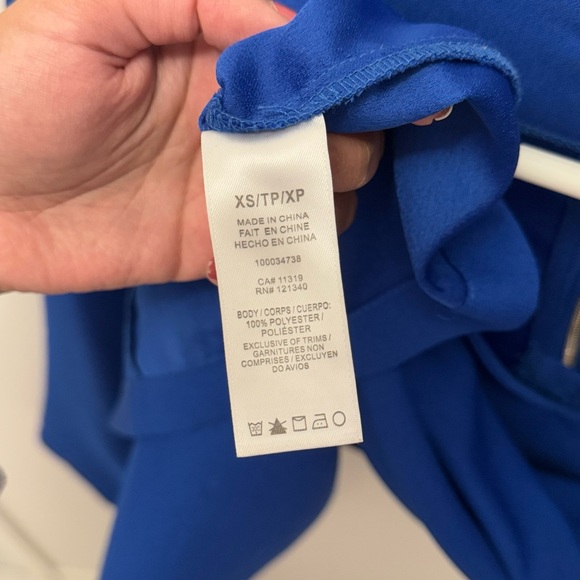 Blue V-Neck shift dress - Picture 4 of 5